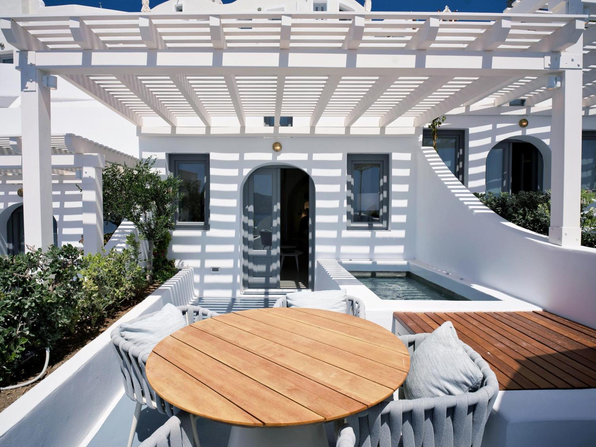 Hotel Ikies Santorini Oia Pokoj fotografie